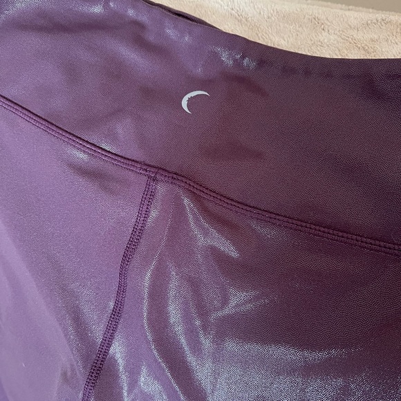 Zyia Purple Metallic Leggings - Picture 3 of 3